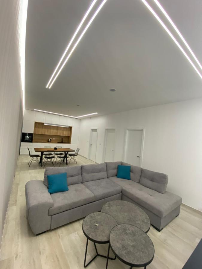 White 2 - Luxury Villa